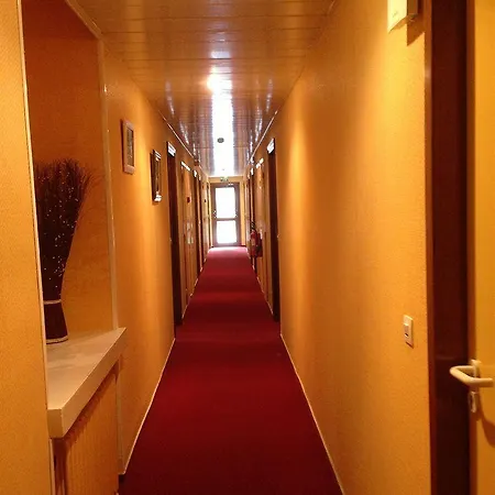 호텔 Hotel Restaurant L'Aure Du Lac